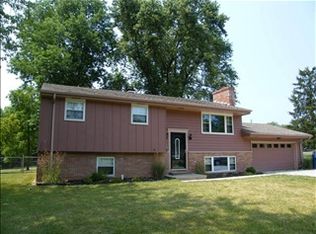 445 Eastview Dr, Clayton, OH 45315