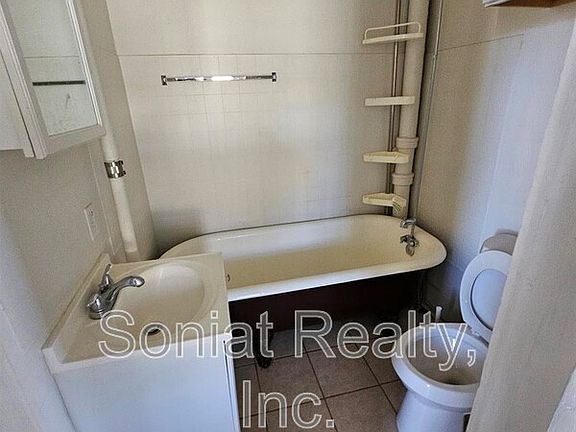 4th image of 3126 Palmyra St