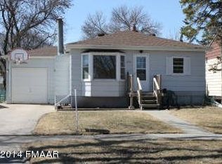 819 16th St N, Moorhead, MN 56560