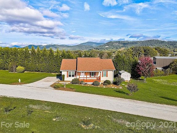 3rd image of 176 Wild Rose Dr