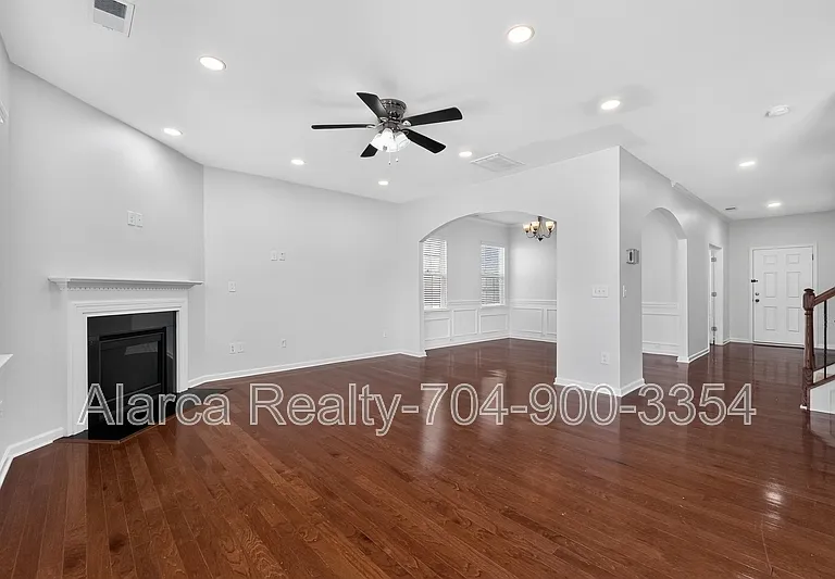 10431 Paisley Abbey Ln — Photo 9