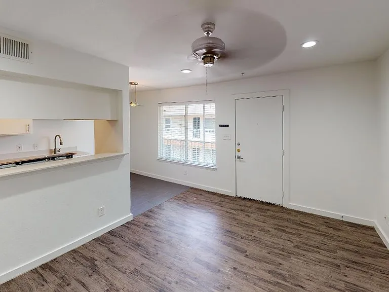 5404 Reiger Ave — Photo 4
