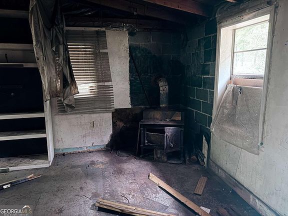 5th image of 33 Tower St