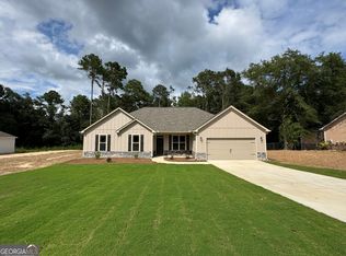 144 Country World Dr, Macon, GA 31211