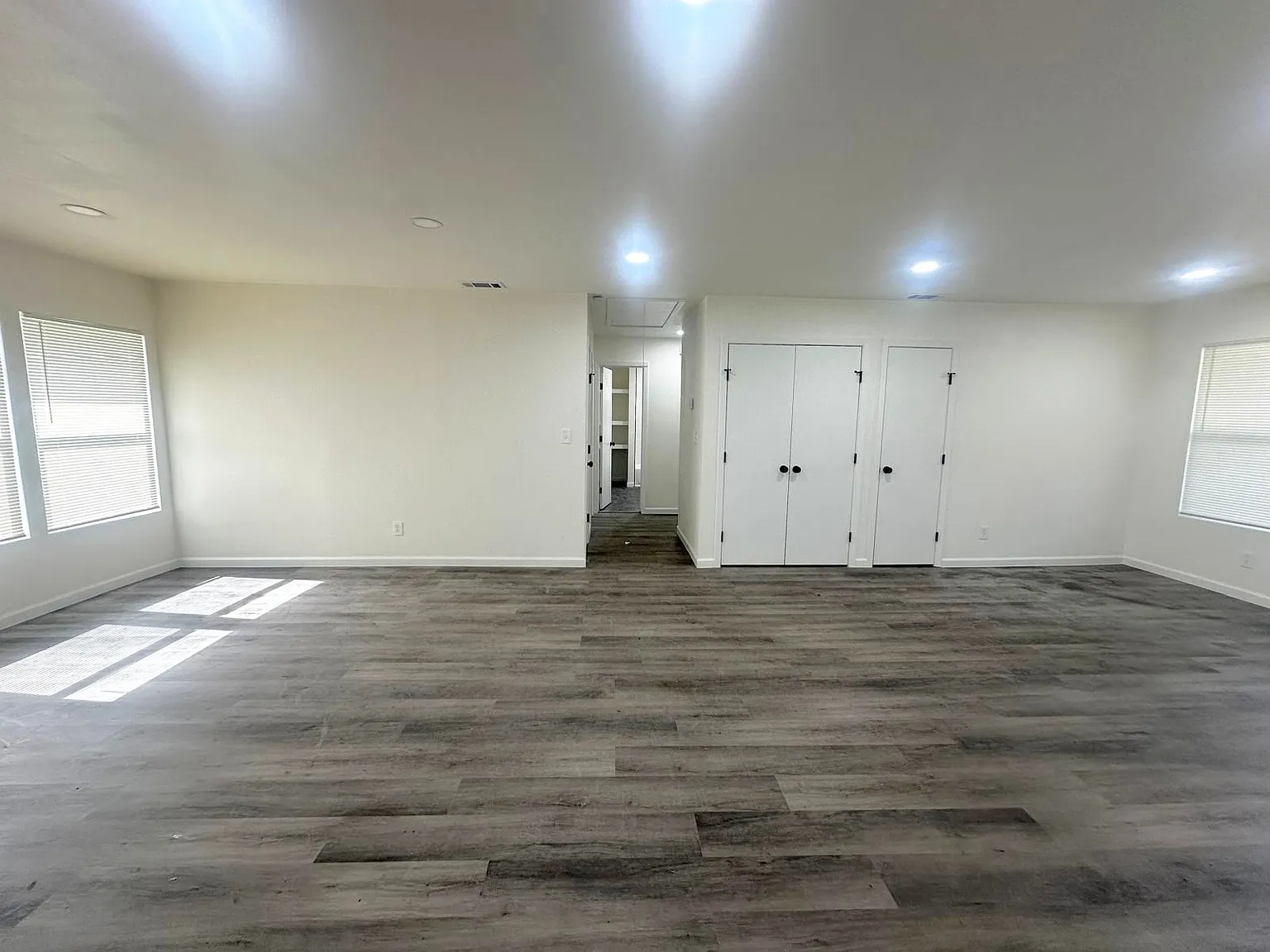 4 bed, 1838 sqft, $2,200 — Photo 3