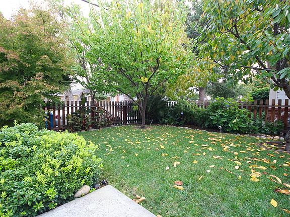 3rd image of 154 San Carlos Ave