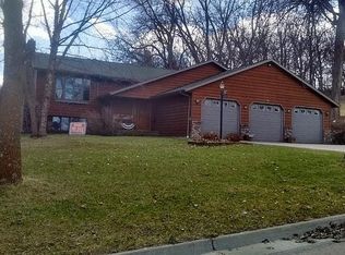 813 19th St S, New Ulm, MN 56073