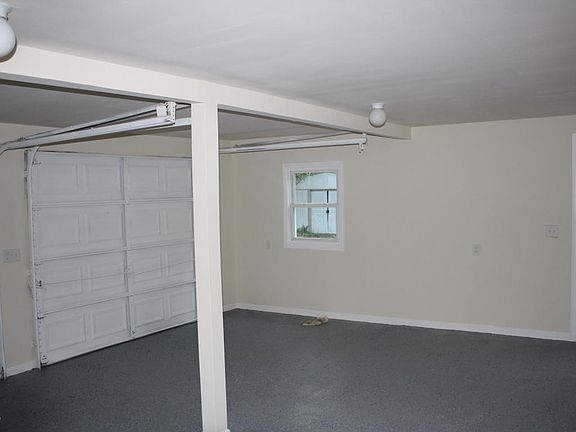 3rd image of 403 Albright Ave