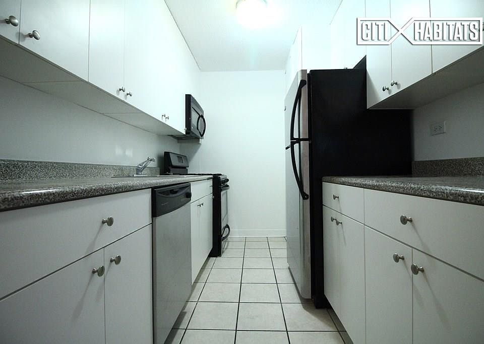 1st image of 175 W 90th St APT 3D