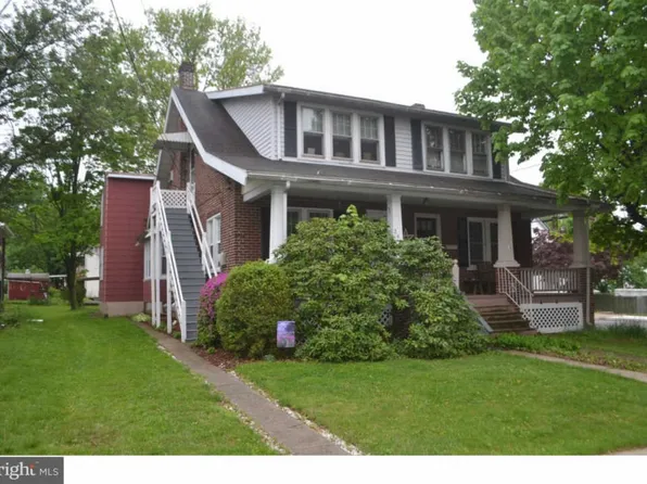 248 W Hamlin Ave, Telford, PA 18969