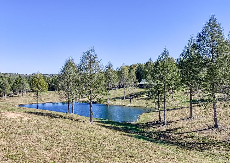 1st image of 4832 Lovejoy Ln