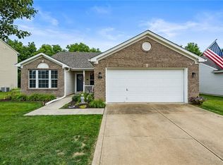 1681 S Copeland Farms Dr, Greenfield, IN