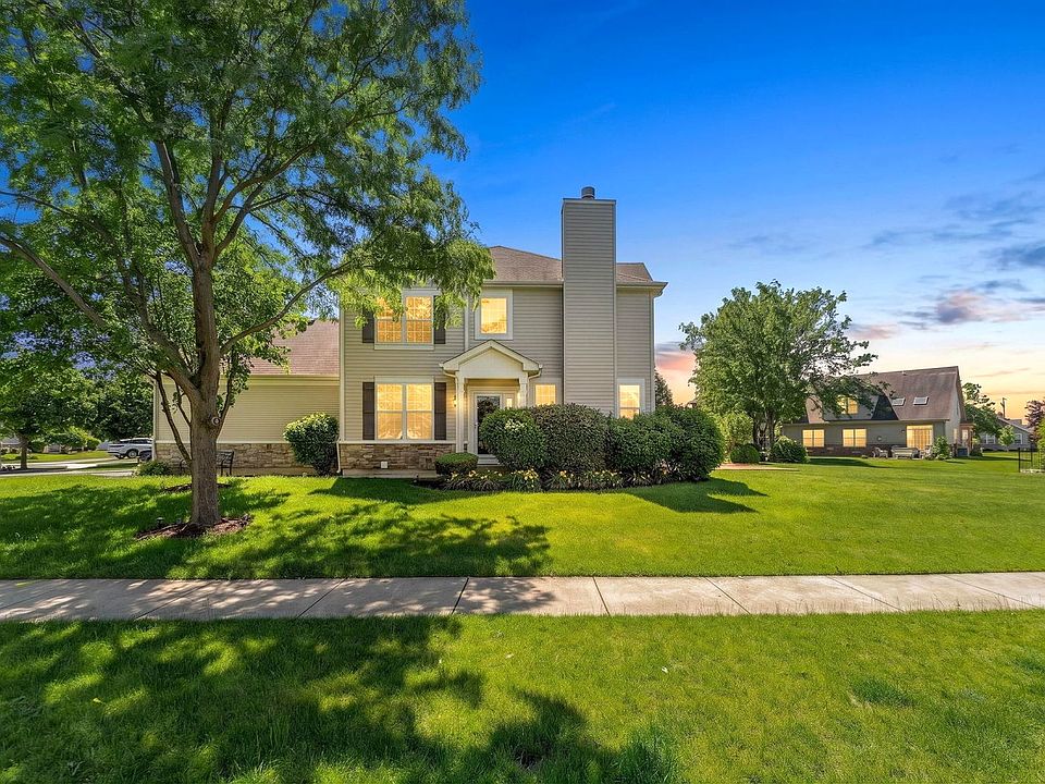 1st image of 15822 S Cove Cir