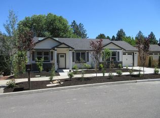 2856 Huettl Ln, Bend, OR 97701