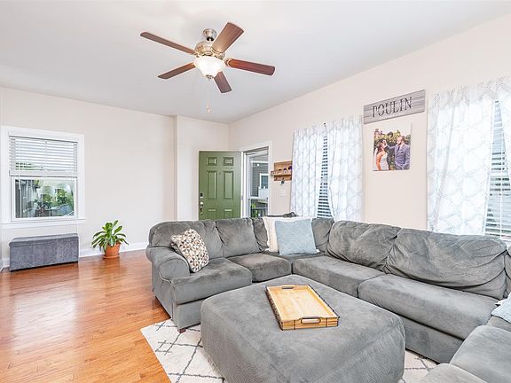 5th image of 348 Sapphire Dr