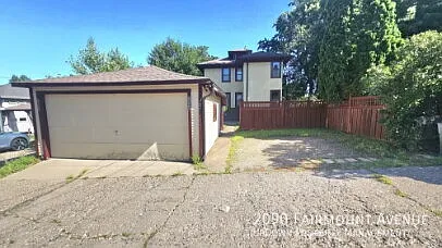 2090 Fairmount Ave — Photo 16