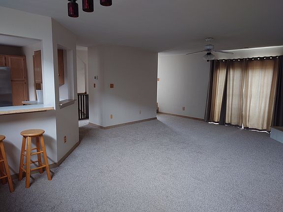 5th image of 2304 Merry Oaks Ct