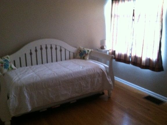 3rd image of 3740 Lowell Blvd