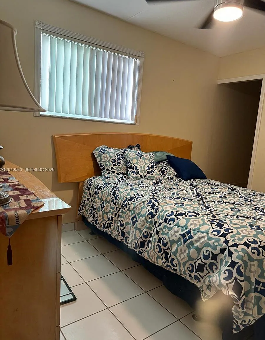 Highland Manor Sec 5 — Photo 2
