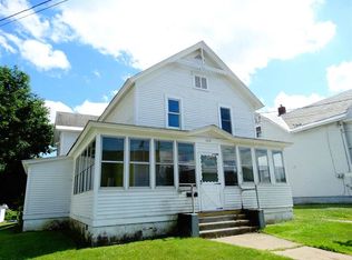 104 Oak St, Corinth, NY 12822