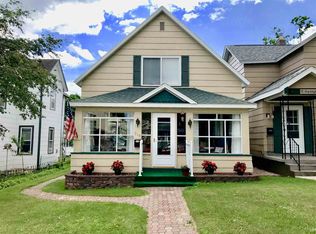 218 E Peck St, Negaunee, MI 49866