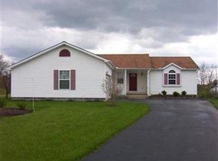 2040 Fox Chase, Austintown, OH 44515