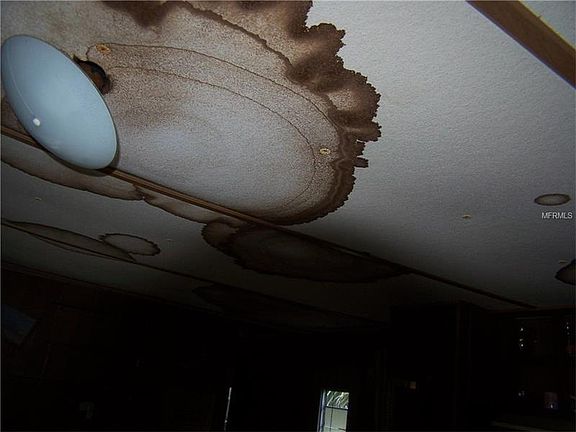 5th image of 1750 Holliday Dr