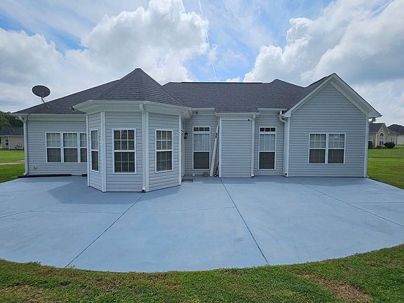 3rd image of 1327 Sam Cox Ln