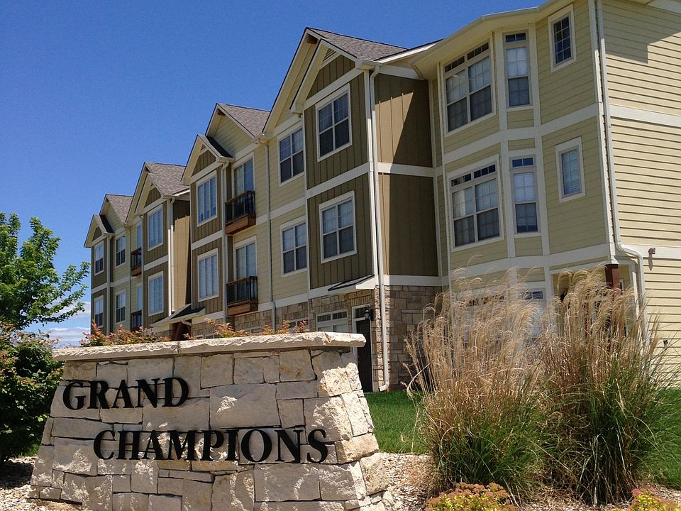 1st image of 3000 Grand Mere Pkwy #35