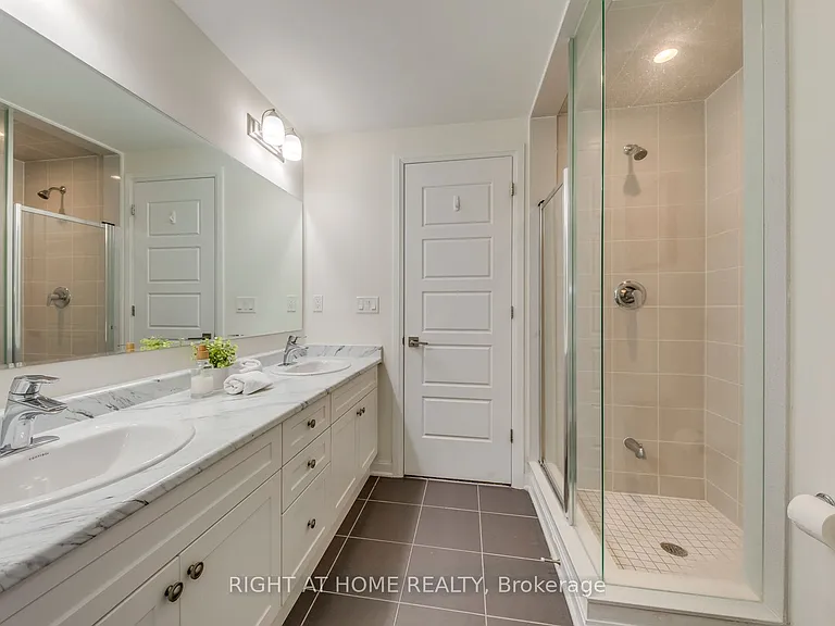 3028 Creekshore Cmn #215 — Photo 27
