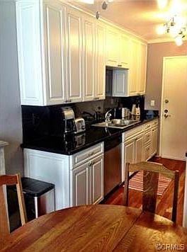 2nd image of 525 N Sycamore Ave APT 228