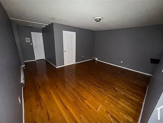 2nd image of 342 Roseville Ave APT 6C