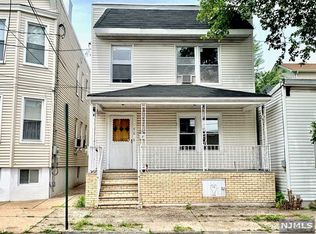 618 Jersey St #1, Harrison, NJ 07029