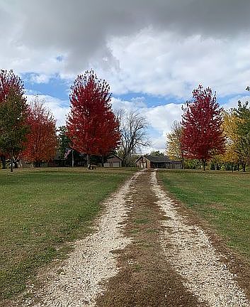 5th image of 14889 Voyager Rd