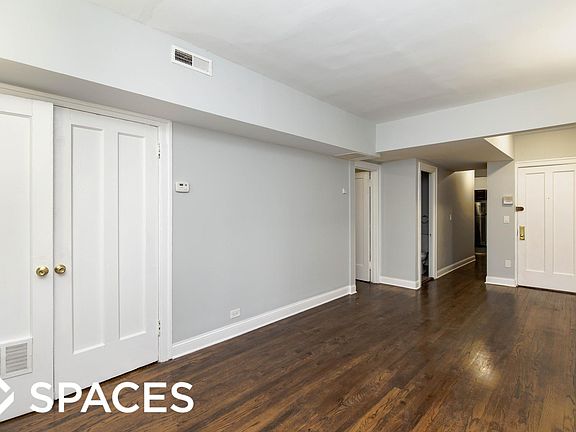 5th image of 1106 W Glenlake Ave
