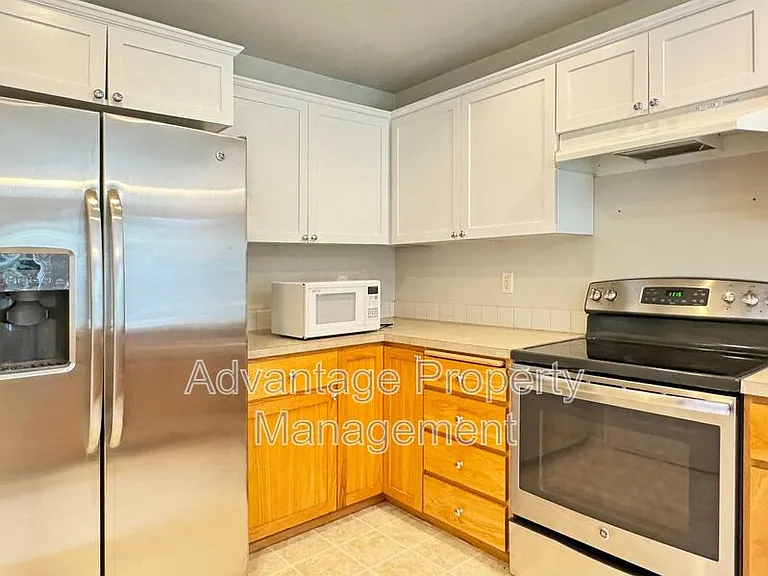 1235 SE Brookside Way — Photo 4