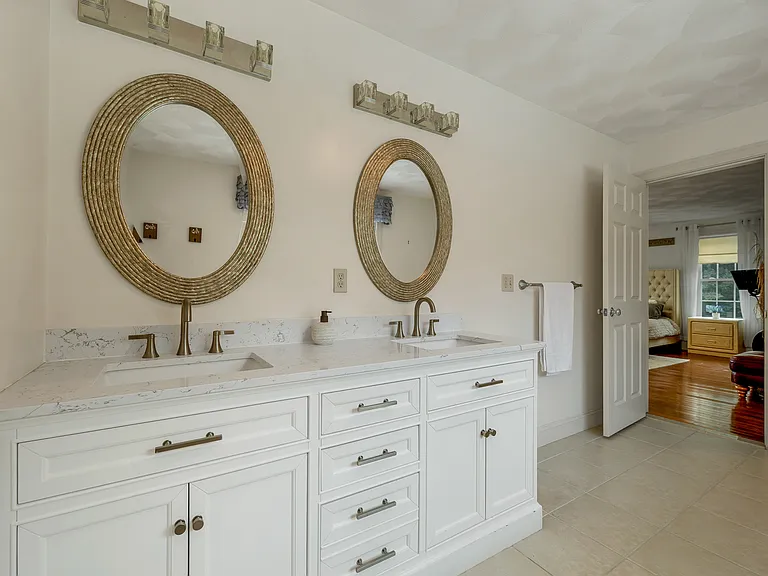 8 Hemlock Ln — Photo 23