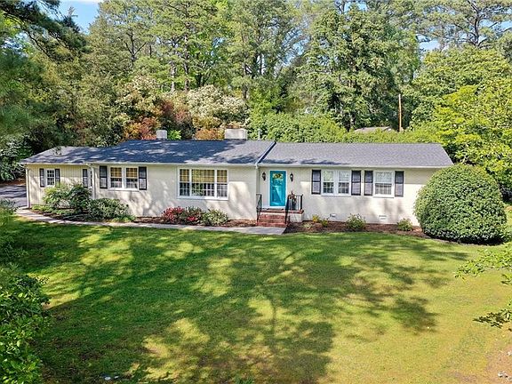 2nd image of 205 Panorama Dr