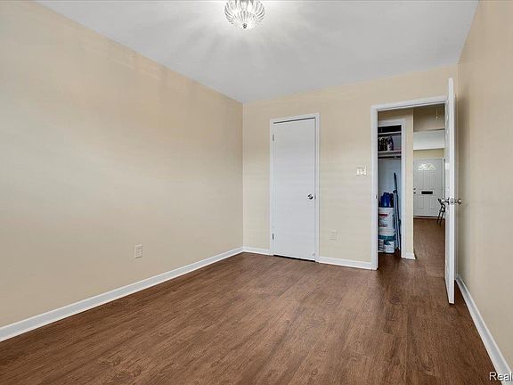 3rd image of 22444 Kelly Rd APT 11