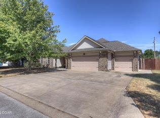 123 Jared Blvd, Webb City, MO 64870