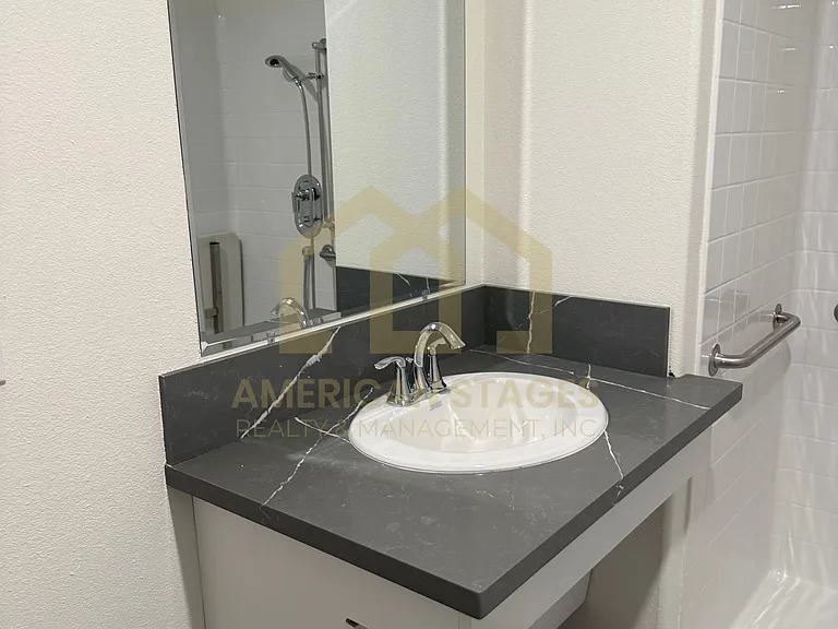 101 N Broadway #102 — Photo 11