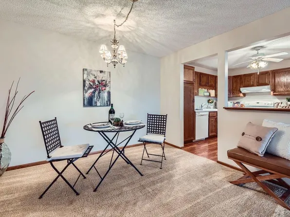 10600 43rd Ave N APT 205, Plymouth, MN 55442