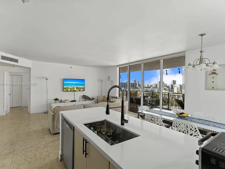 17555 Atlantic Blvd #Penthouse 7 — Photo 3