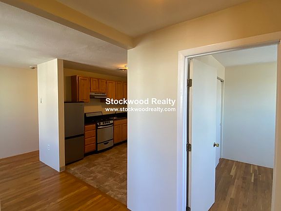 5th image of 385 Dorchester St APT C8
