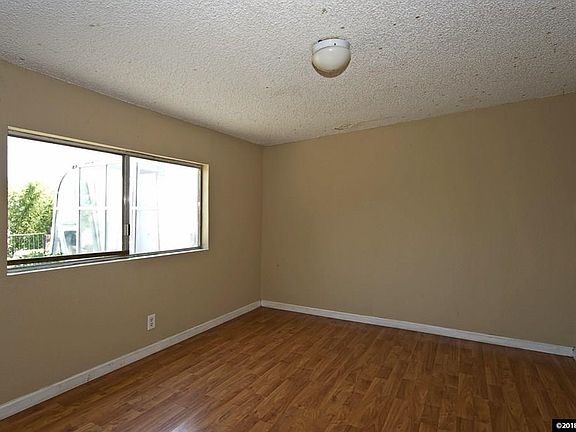 3rd image of 5902 Amargosa Dr