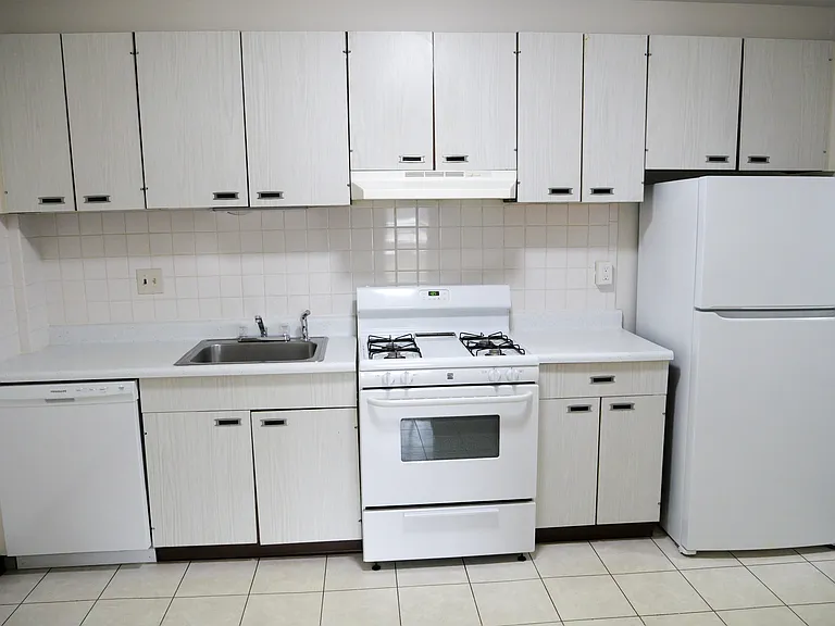 Drexeline Apartments — Photo 26