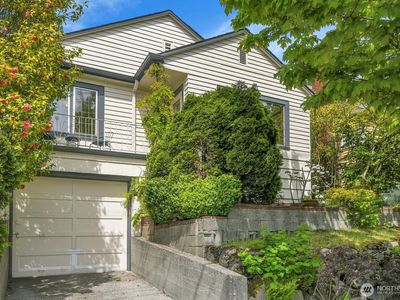 408 N 39th Street, Seattle, WA, 98103