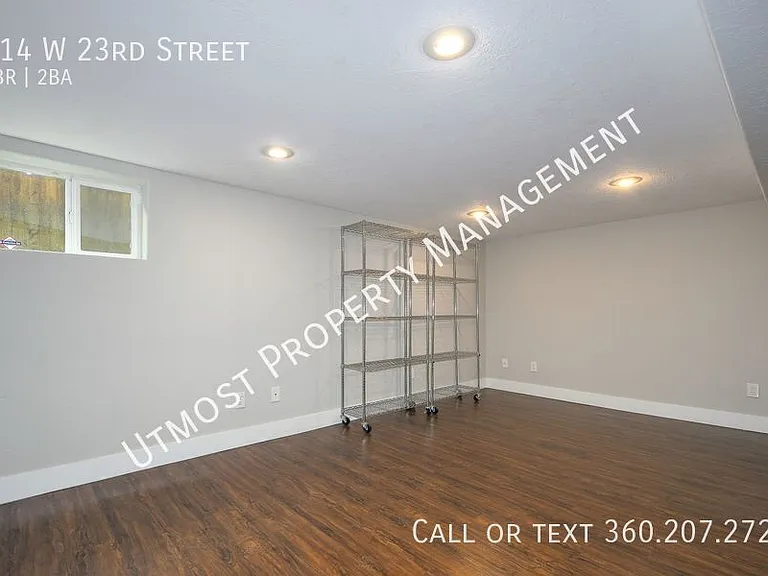 114 W 23rd St — Photo 12