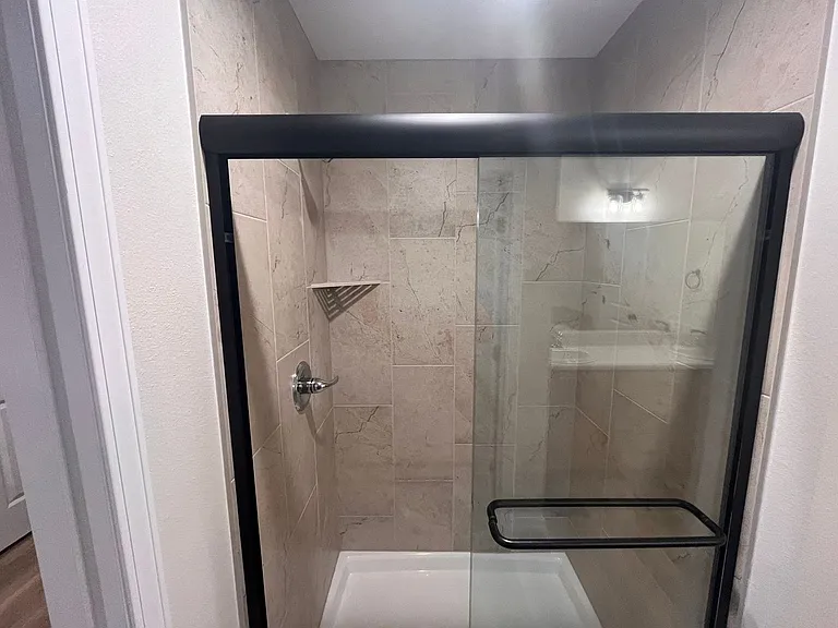 652 W Brook Hollow Dr — Photo 11