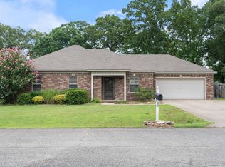 2050 Edith Cir, Conway, AR 72032